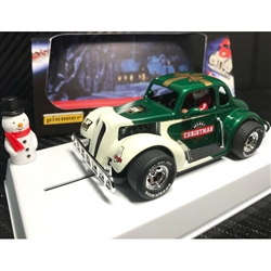 Pioneer P137 37' Dodge Coupe, Legends of Christmas Green / White